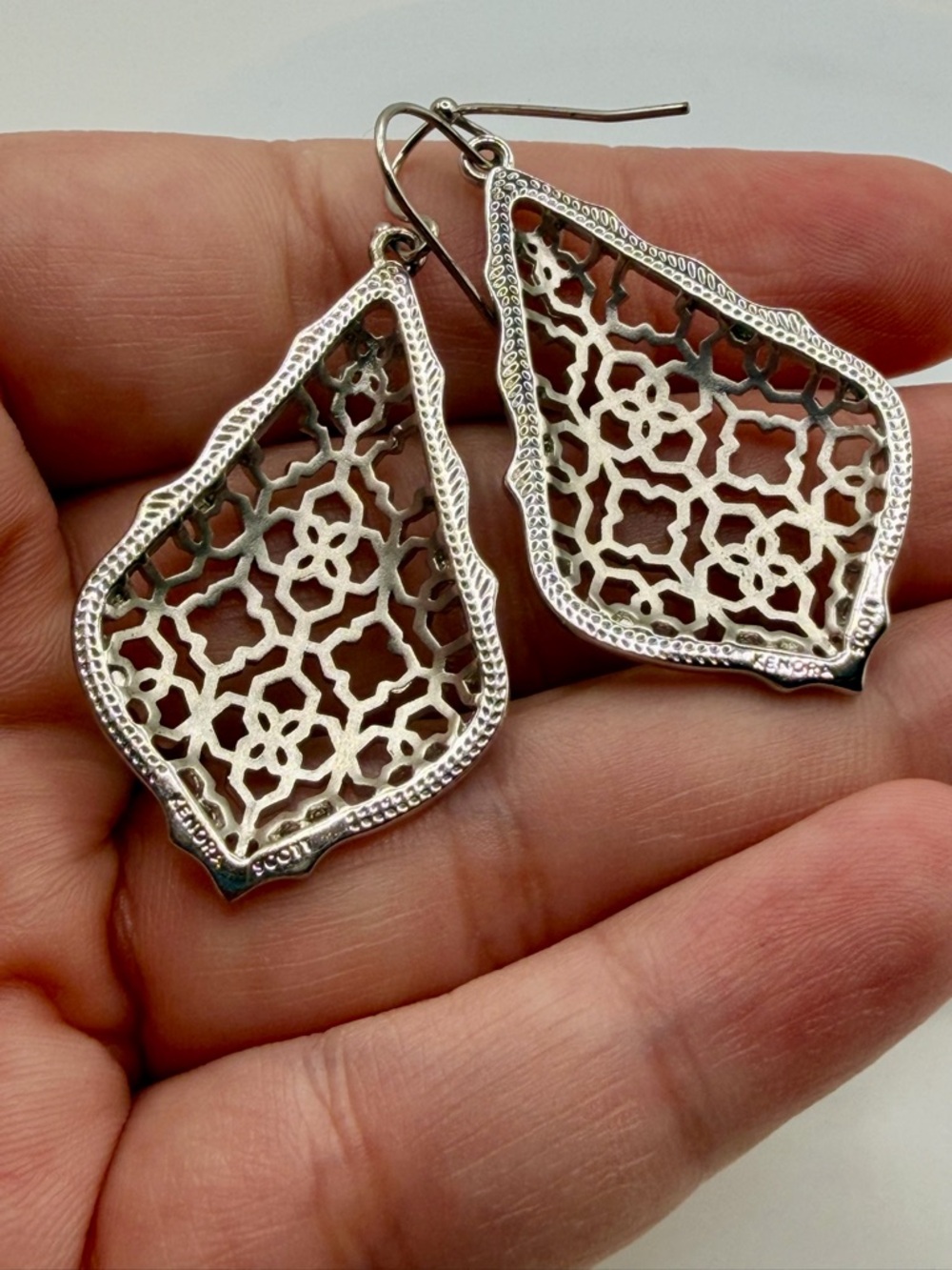 Kendra Scott Addie Drop Earrings in Silver Filigree - Picture 9 of 10